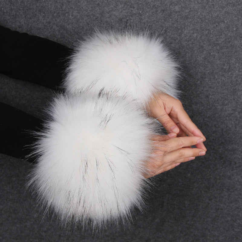 Women’s Faux Fur Fox Cuffs – Plush Winter Wrist Warmers