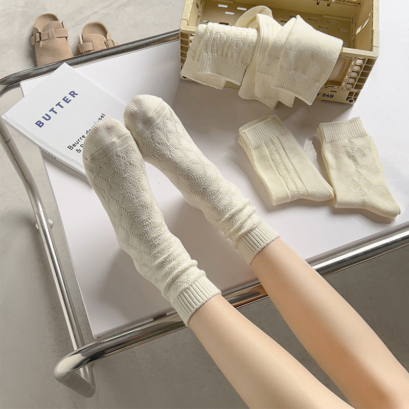 Women’s White Cotton Mid-Calf Socks – Thick Diamond Lattice Autumn/Winter