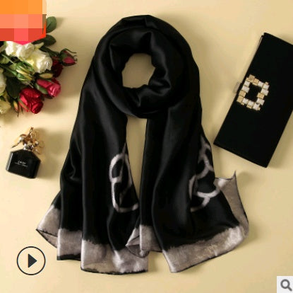 Floral Printed Silk-Look Scarf – Elegant Lightweight Shawl for All Seasons