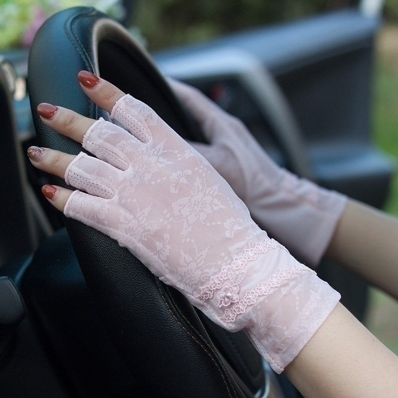 Women’s Lace Half Finger Sunscreen Gloves – Summer Anti-UV Driving Mittens