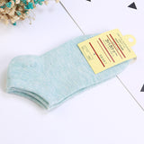 Solid Color Cotton Ankle Socks – Women’s Everyday Style