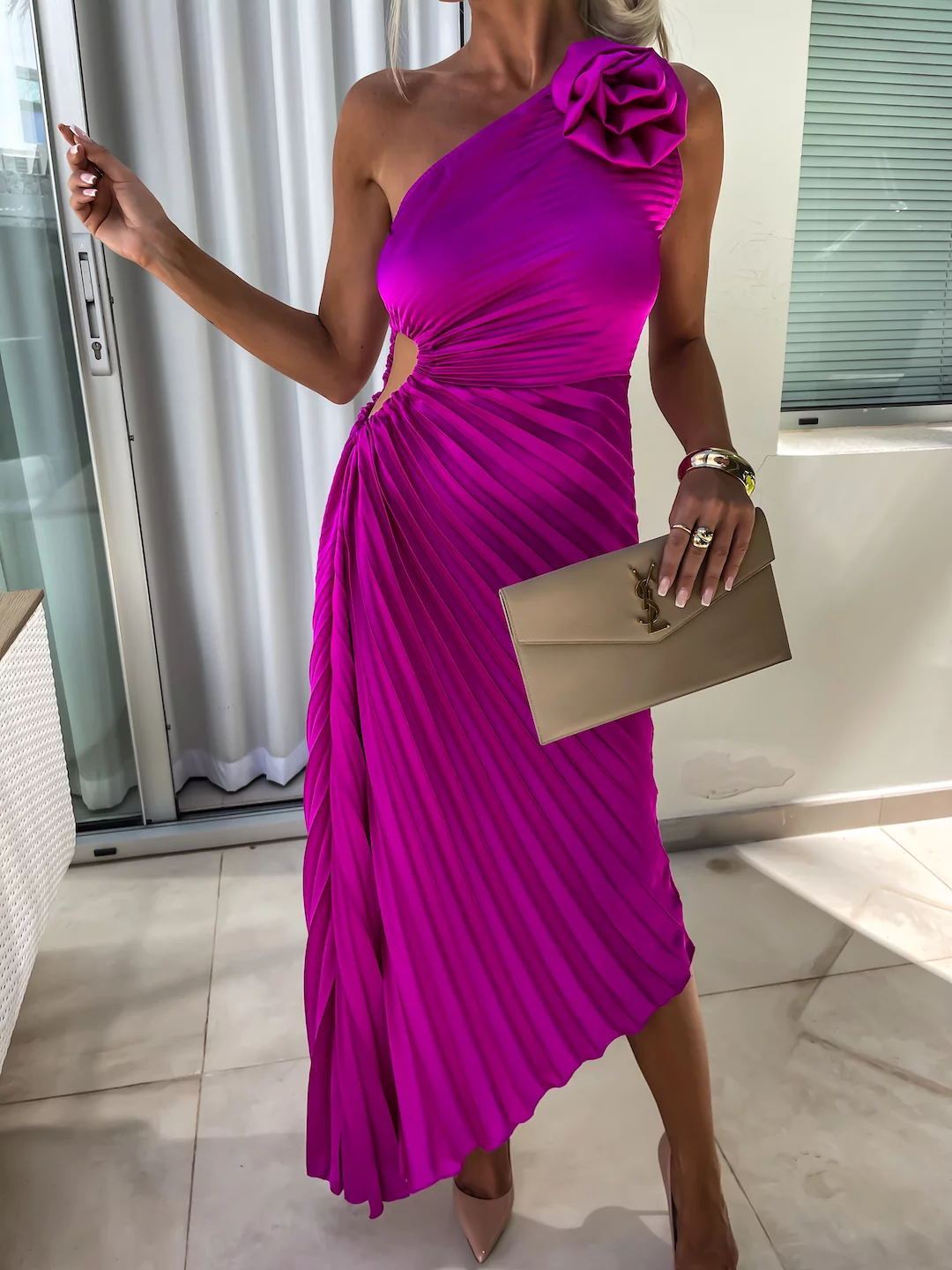 Ins Pleated One-Shoulder Dress With Big Rose Flower – Sexy Asymmetrical Evening Party Dress
