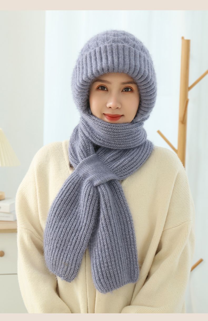 Women’s Knitted Winter Hat with Fleece-Lined Scarf – Warm & Windproof Set
