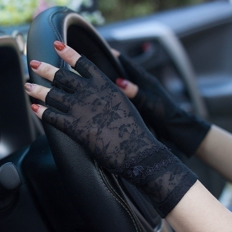 Women’s Lace Half Finger Sunscreen Gloves – Summer Anti-UV Driving Mittens