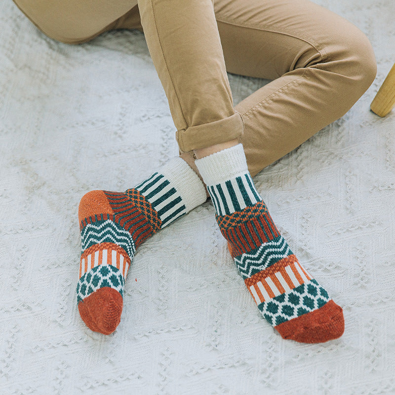 Thick Wool Winter Socks – Warm Middle Tube Unisex Design