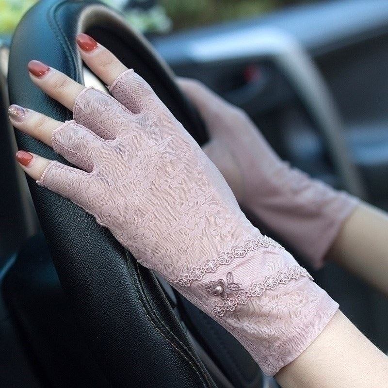 Women’s Lace Half Finger Sunscreen Gloves – Summer Anti-UV Driving Mittens