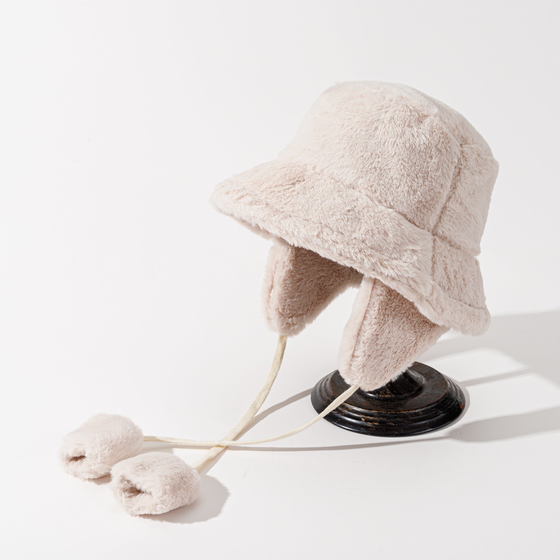 Women’s Plush Winter Hat – Fleece-Lined with Removable Earmuffs