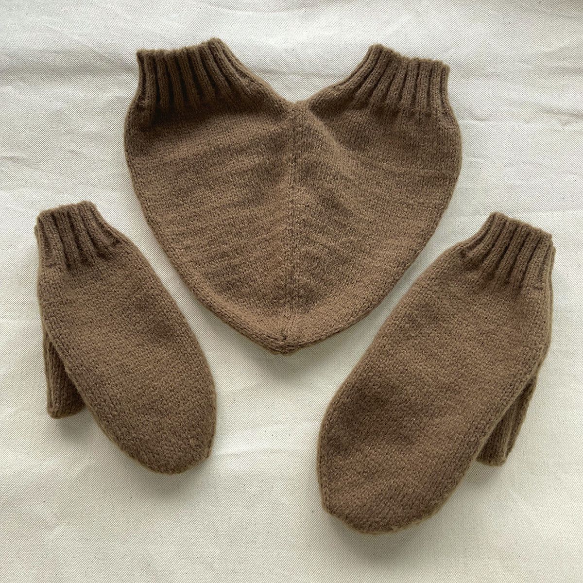 Love Knit Winter Mittens – Solid Color Warm Casual Gloves