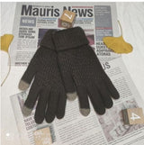 Women’s Knitted Jacquard Gloves – Warm Touch Screen Winter Design