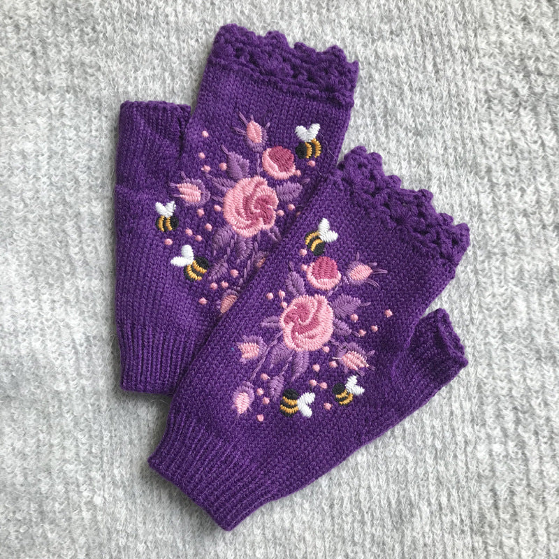 Embroidered Knitted Floral Gloves – Women’s Warm Half Finger Design