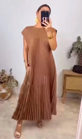 Women’s Pleated Long Summer Dress – Sleeveless Round Neck Maxi Dress