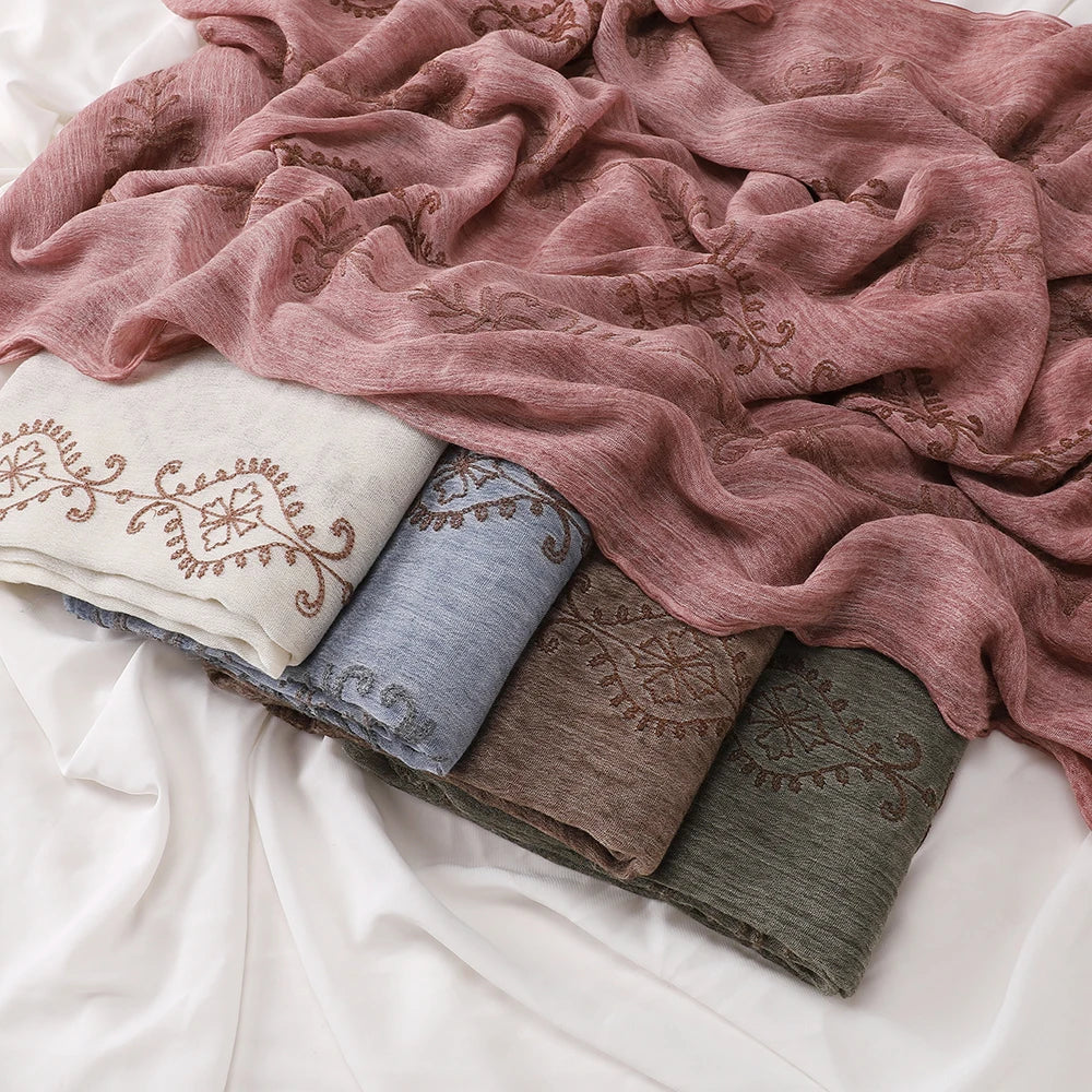 HIA Ornamental Crinkle Hijab — scarf styling and fabric detail, view 4