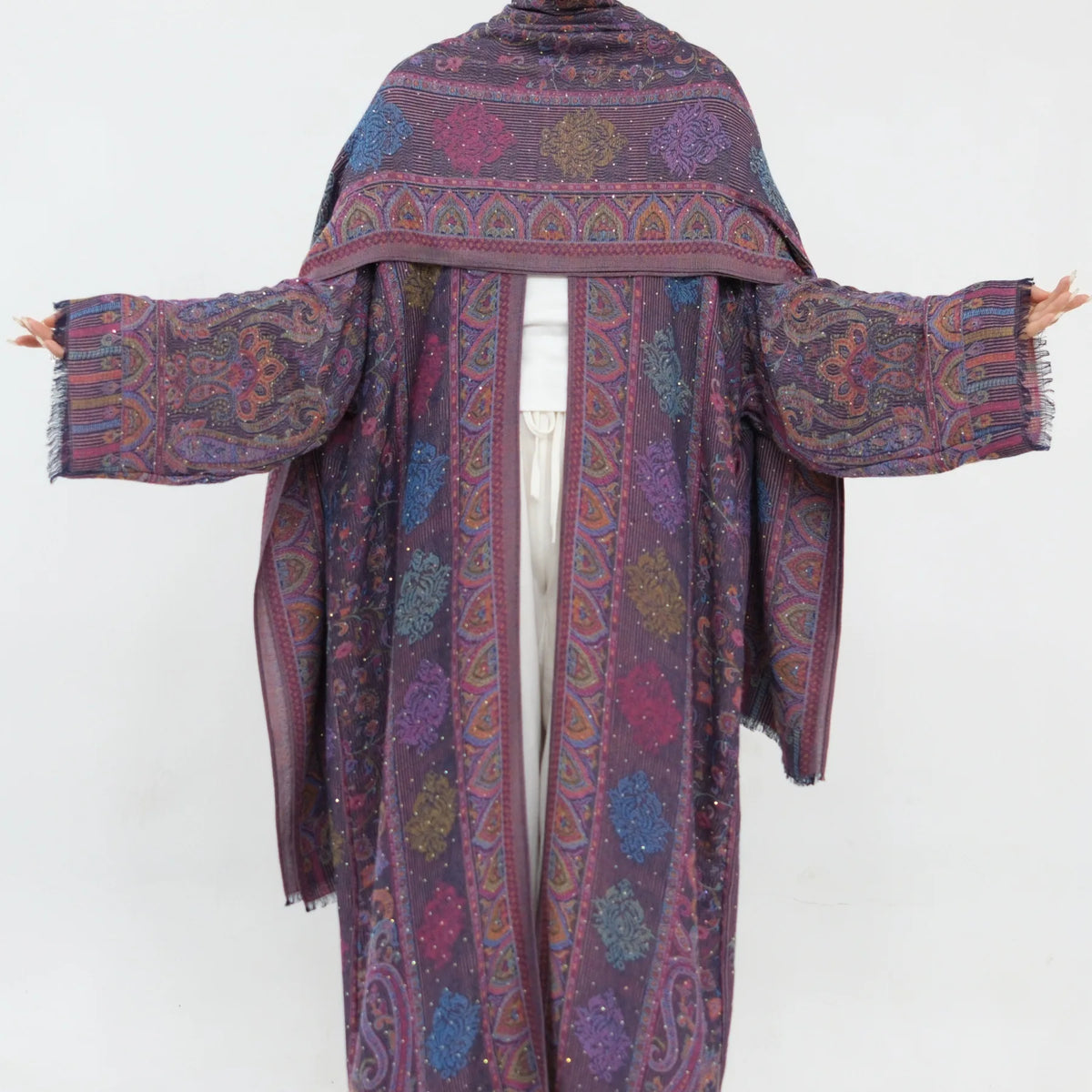 Ornate Paisley Abaya & Shawl Set — Pink pattern and shawl detail