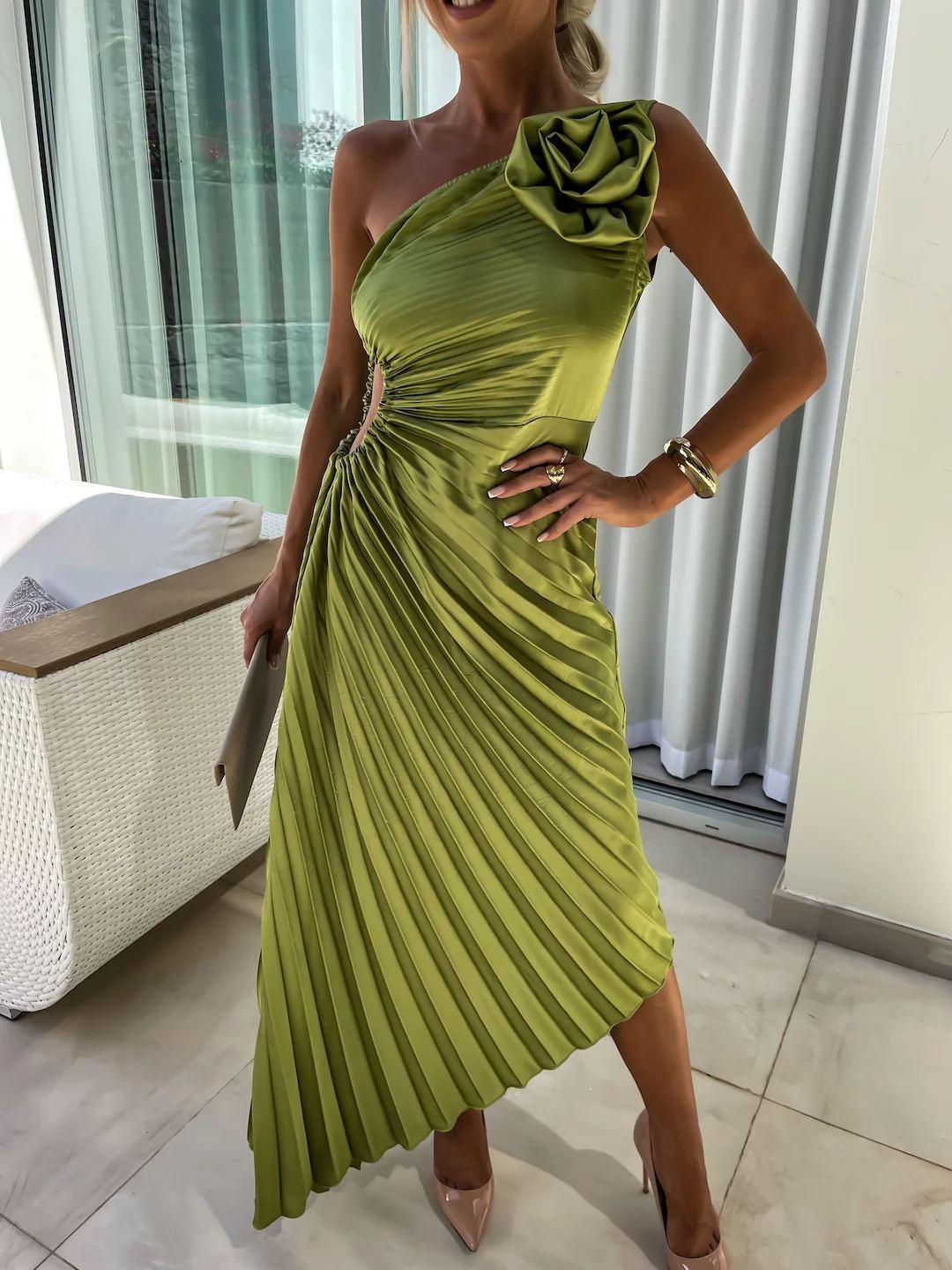 Ins Pleated One-Shoulder Dress With Big Rose Flower – Sexy Asymmetrical Evening Party Dress