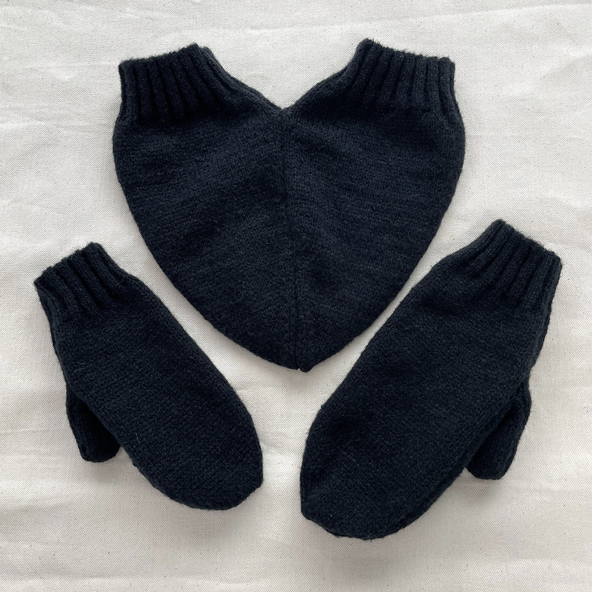 Love Knit Winter Mittens – Solid Color Warm Casual Gloves