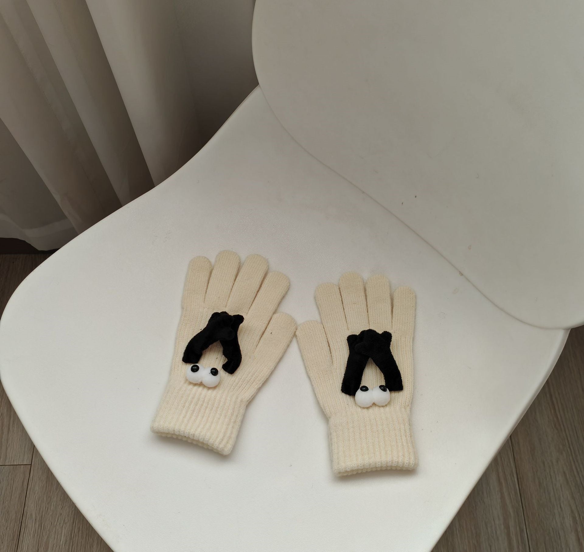 Magnetic Knitted Wool Gloves – Cute Five-Finger Winter Thermal Design