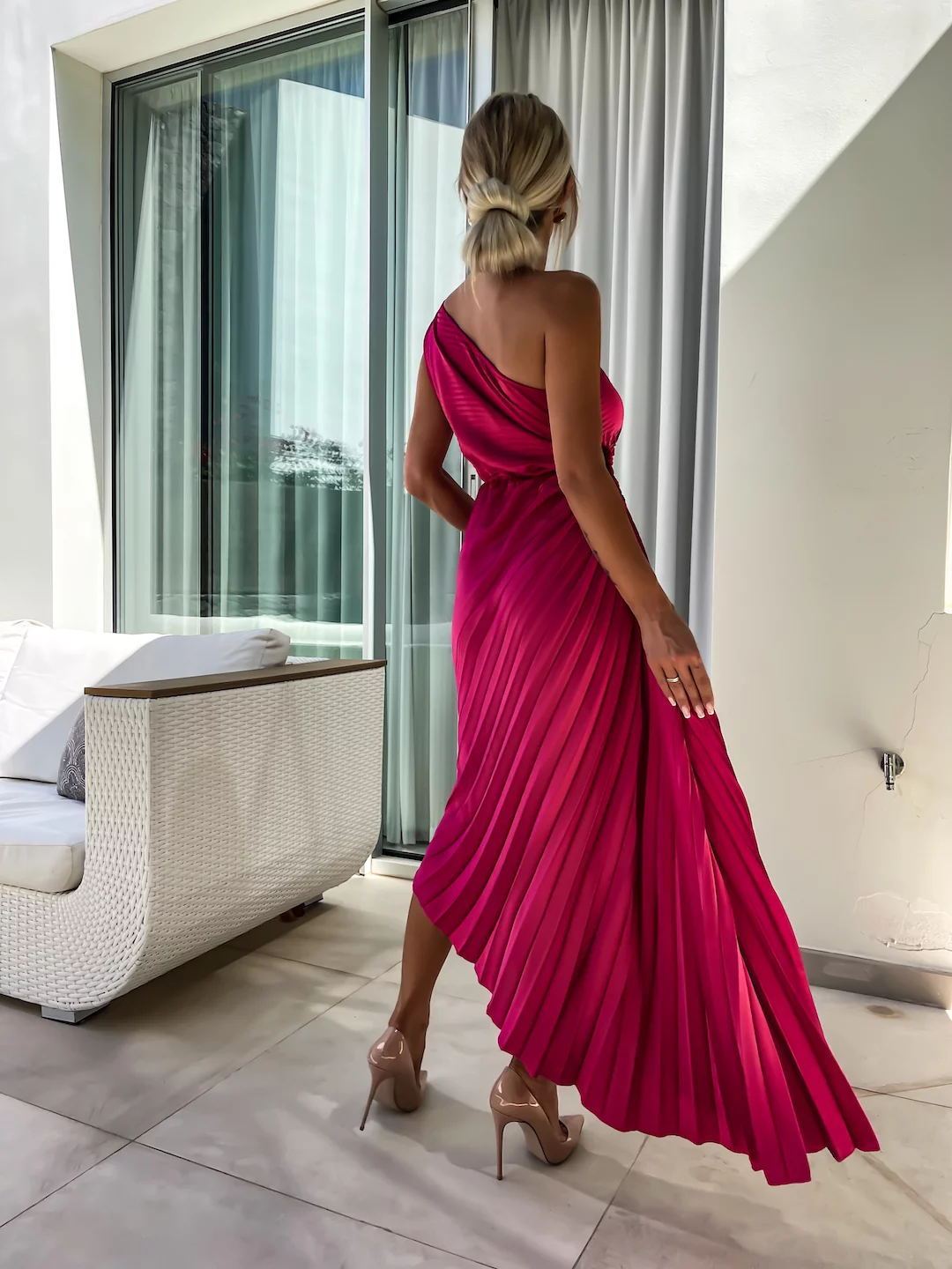 Ins Pleated One-Shoulder Dress With Big Rose Flower – Sexy Asymmetrical Evening Party Dress